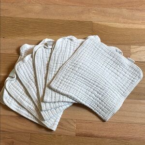 Set of 6 Comfy Cubs White Muslin Burp Cloths